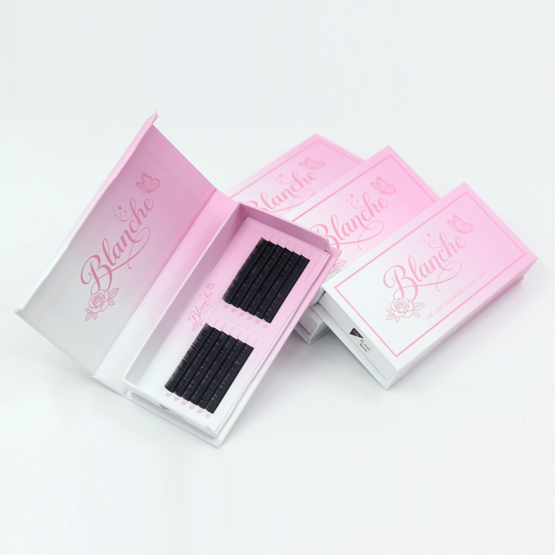 The Luxe Cashmere Collection – La Collection Cachemire de Luxe 0.05